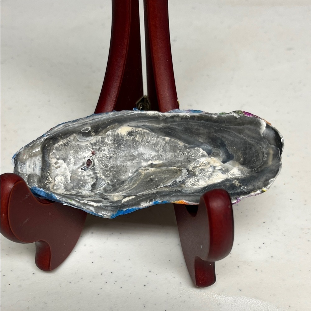 Hand Crafted Sea life Shell - Picture 5 of 11